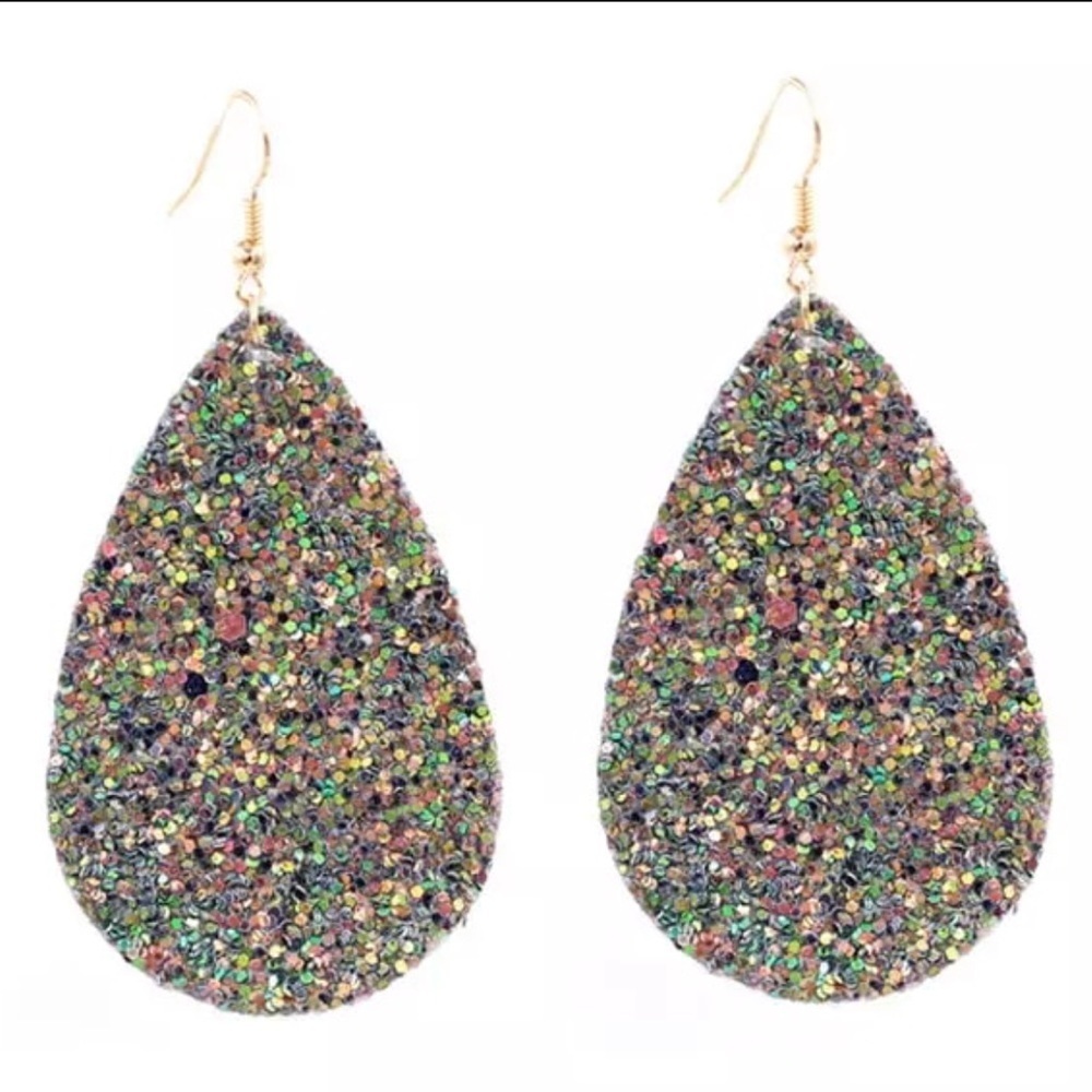 ♥️Leather Glitter Teardrop Earrings Green - Picture 3 of 3